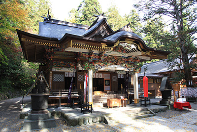 宝登山神社