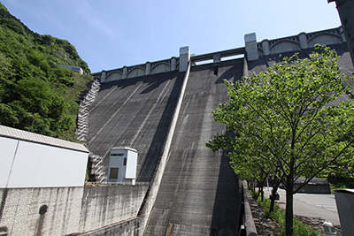 浦山ダム